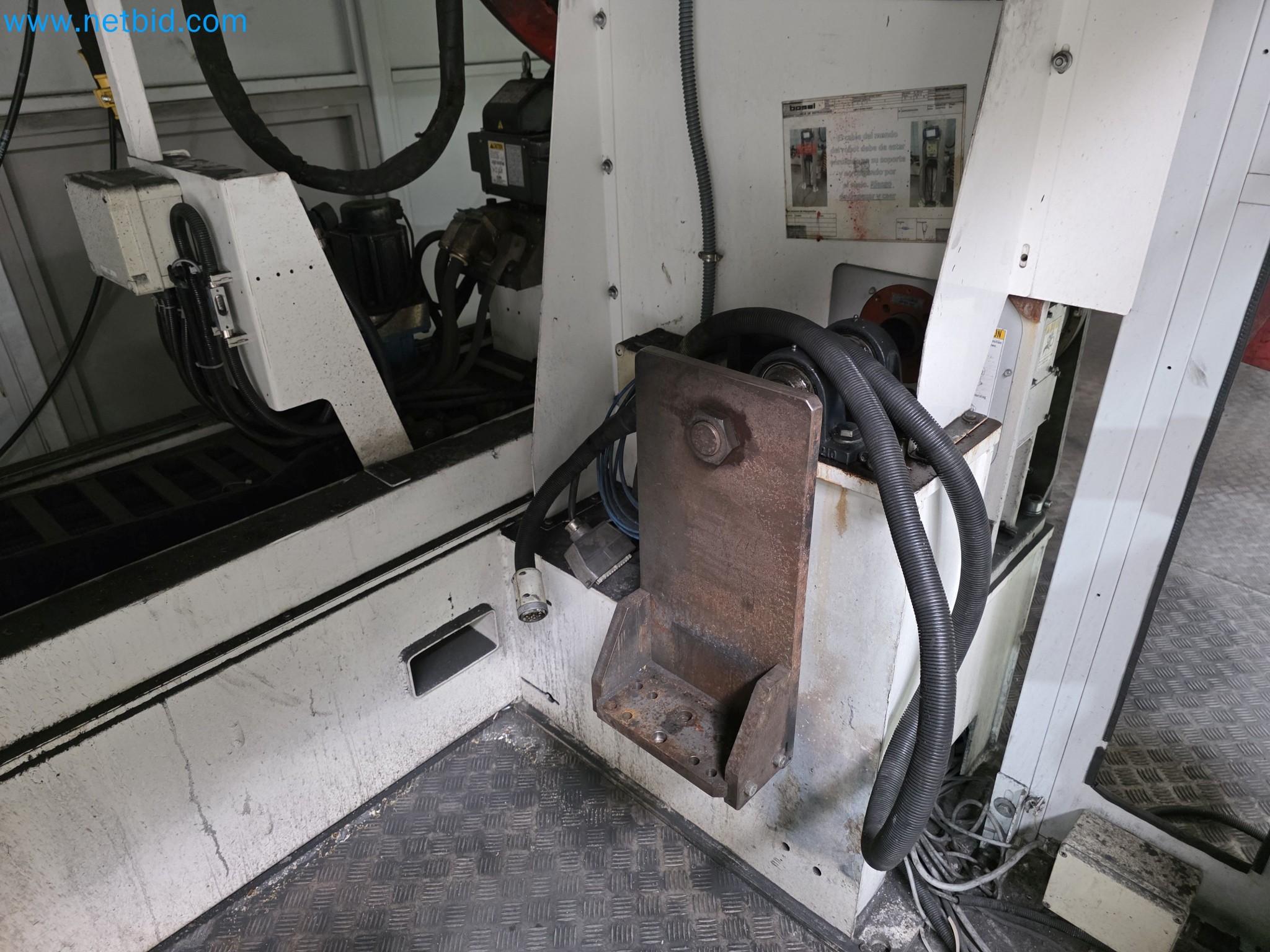 ¡Oportunidad Única!: Subasta de equipos y activos de la planta de producción de tubos de escape de Bosal Industrial Zaragoza SAU -24