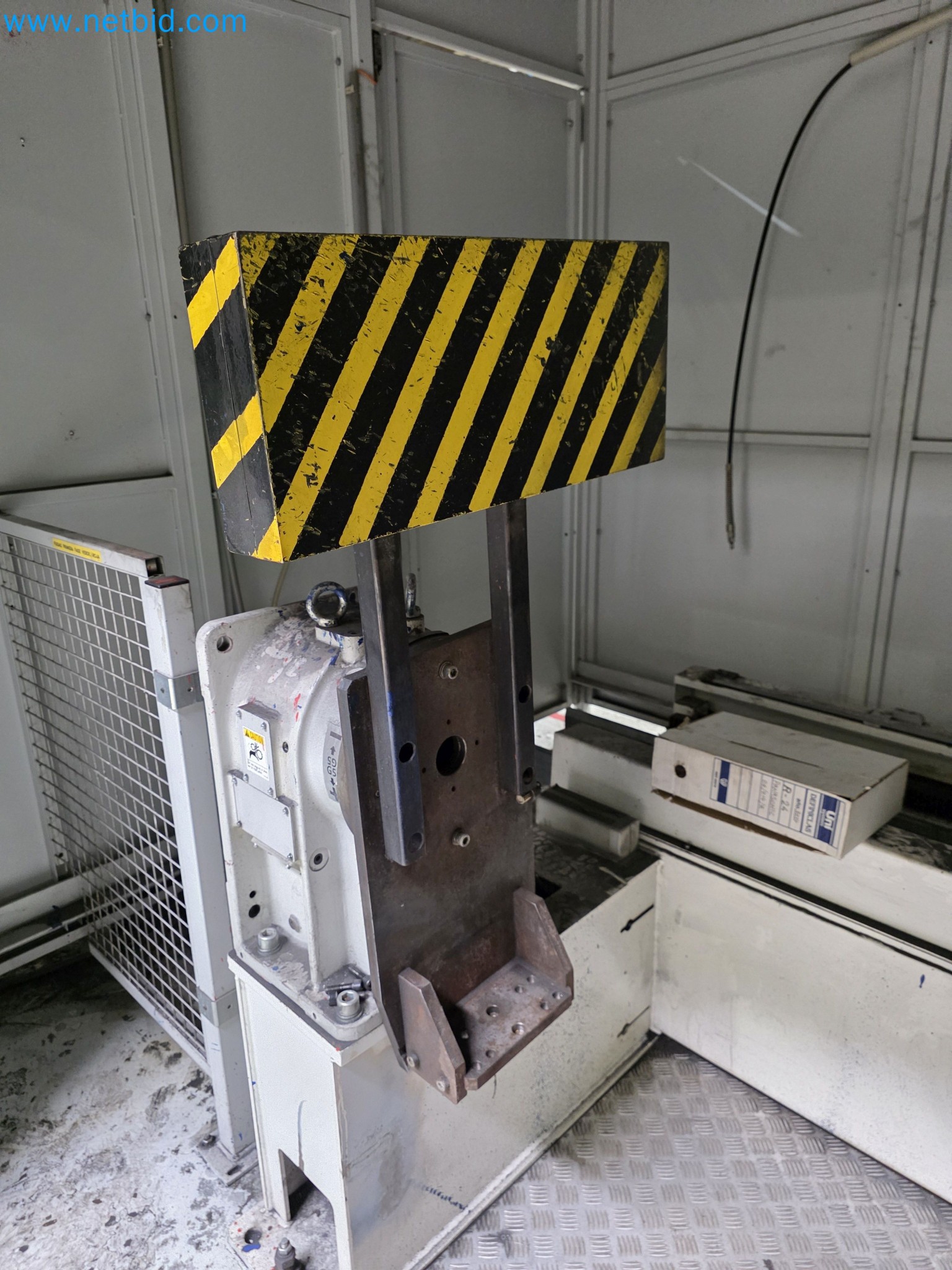 ¡Oportunidad Única!: Subasta de equipos y activos de la planta de producción de tubos de escape de Bosal Industrial Zaragoza SAU -25