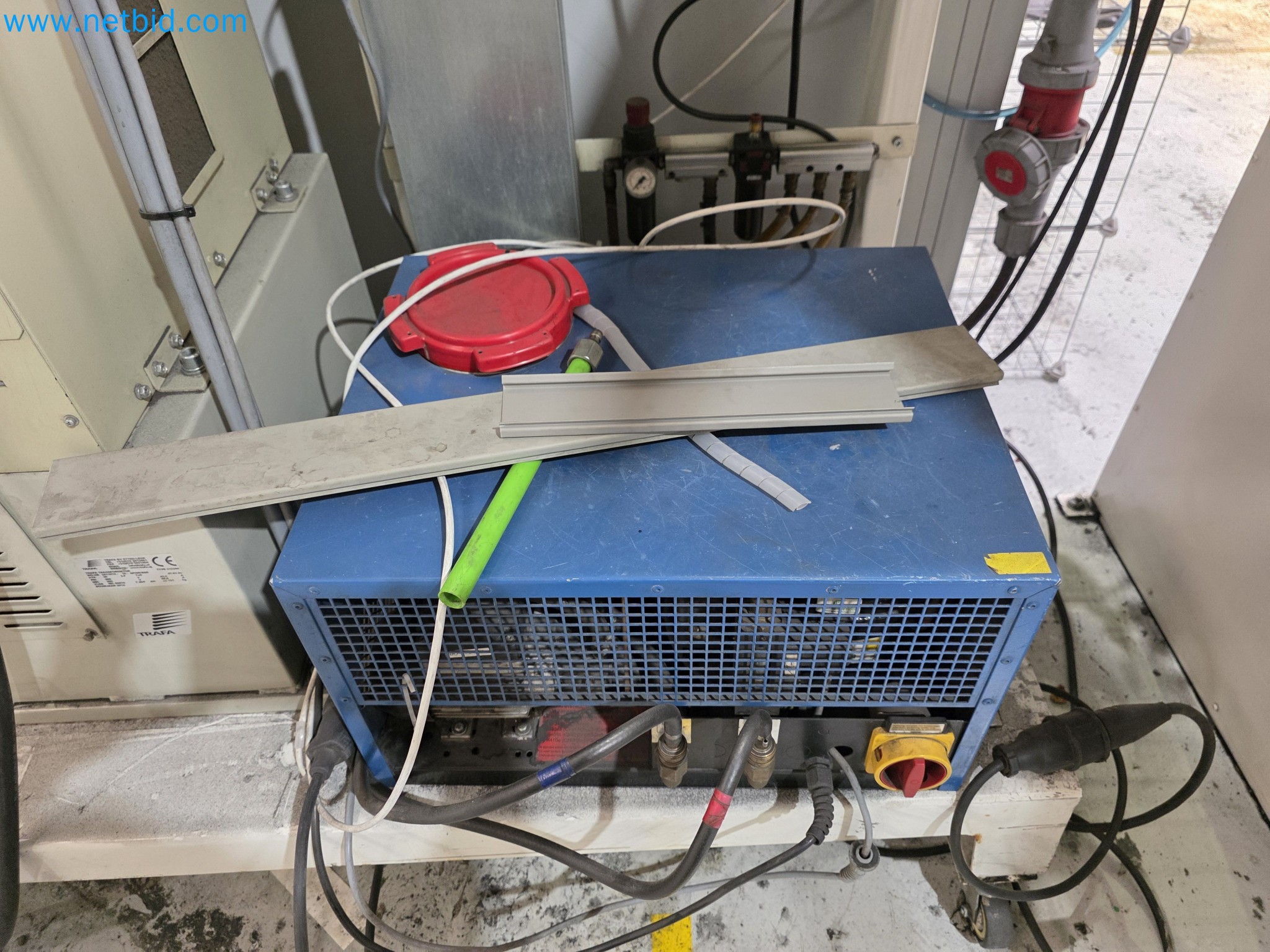 ¡Oportunidad Única!: Subasta de equipos y activos de la planta de producción de tubos de escape de Bosal Industrial Zaragoza SAU -28