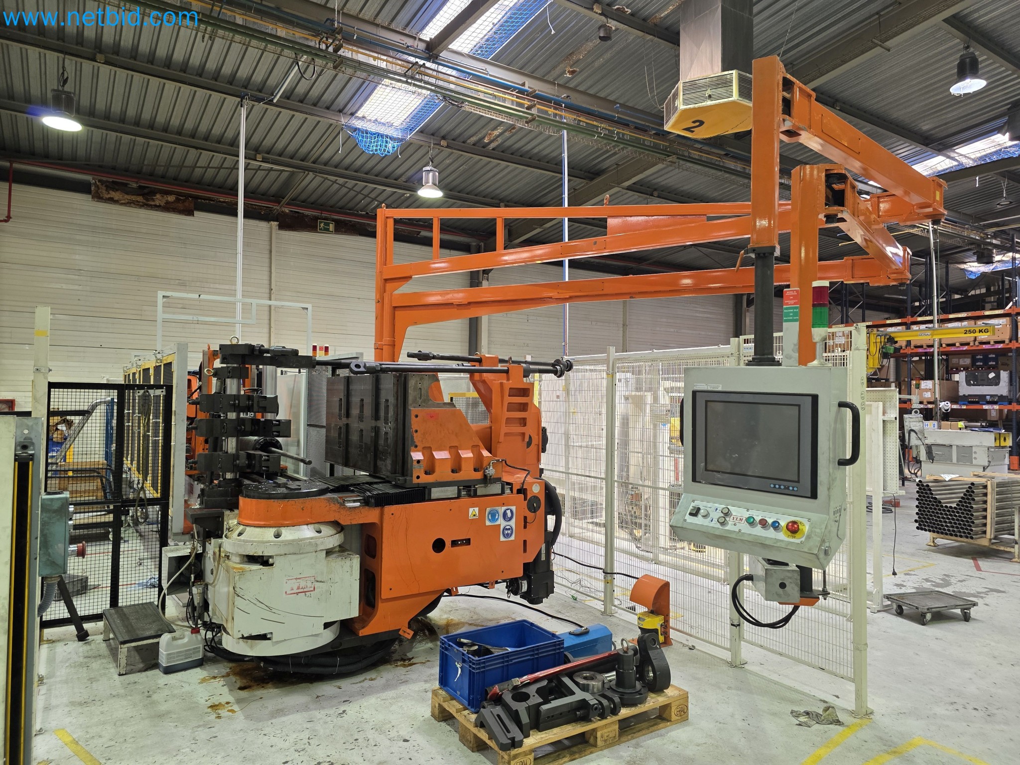 ¡Oportunidad Única!: Subasta de equipos y activos de la planta de producción de tubos de escape de Bosal Industrial Zaragoza SAU -1