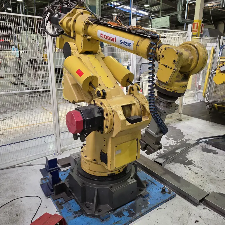 Industrial Robot FANUC S-420F