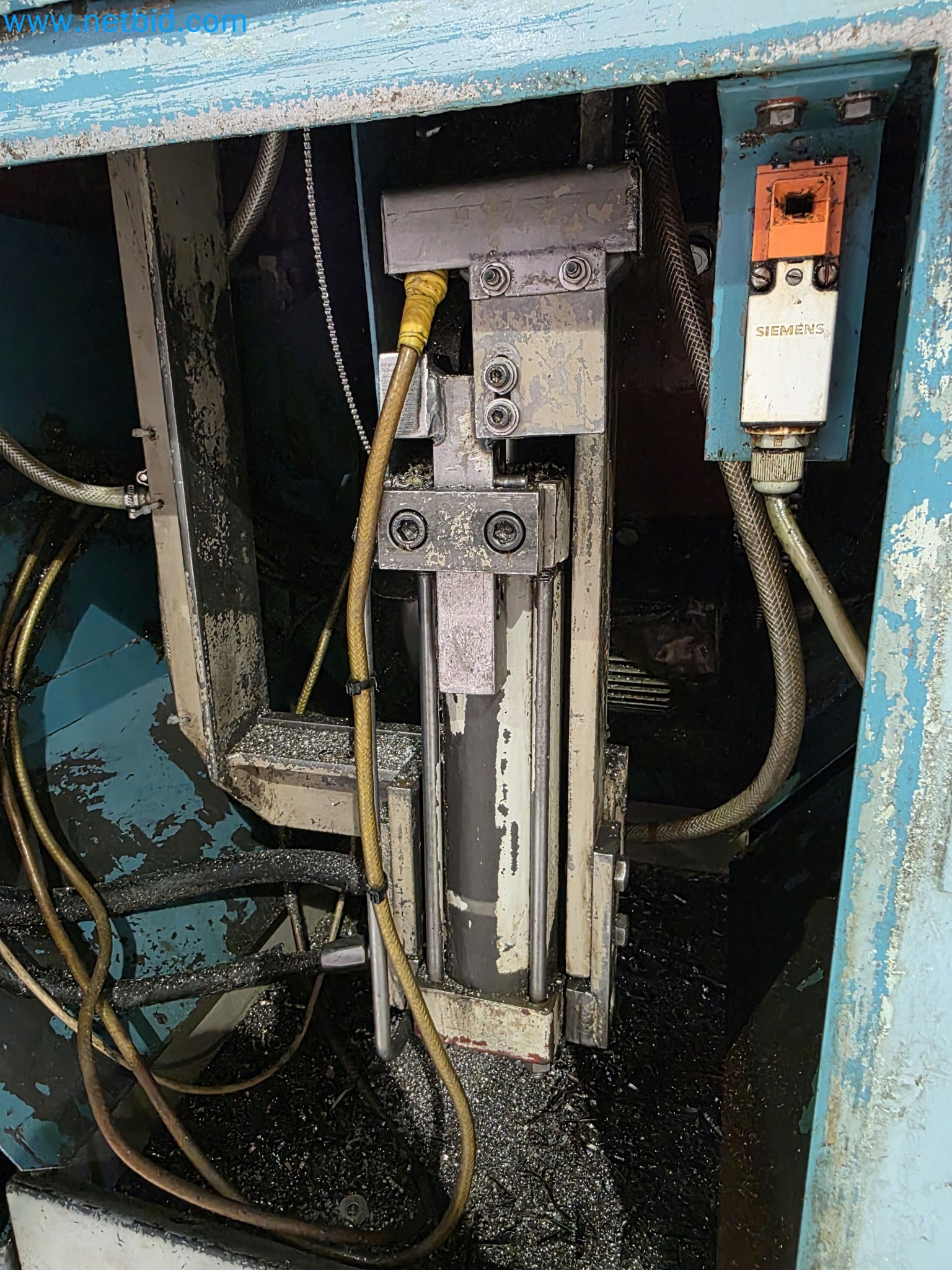 ¡Oportunidad Única!: Subasta de equipos y activos de la planta de producción de tubos de escape de Bosal Industrial Zaragoza SAU -10