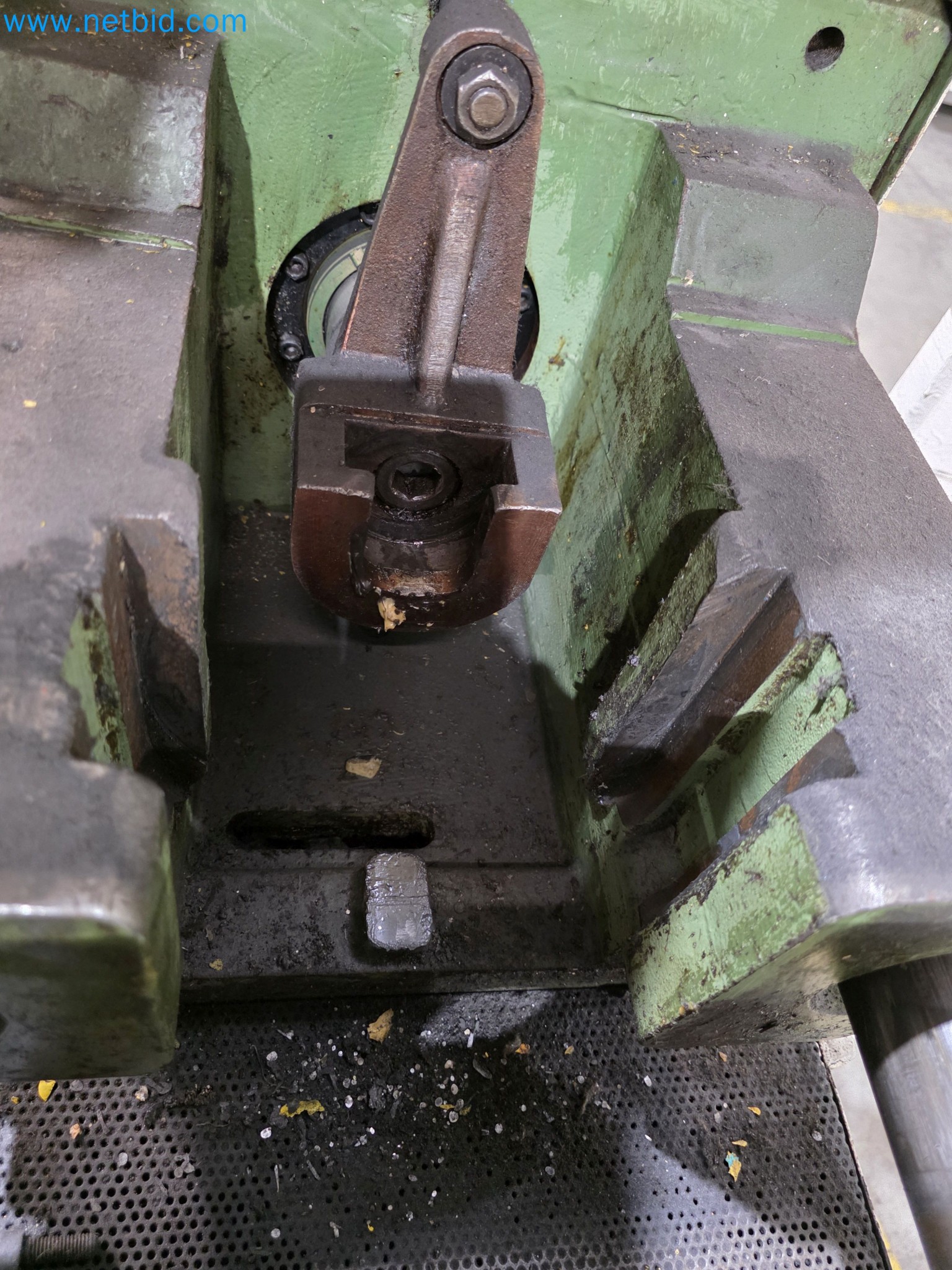 ¡Oportunidad Única!: Subasta de equipos y activos de la planta de producción de tubos de escape de Bosal Industrial Zaragoza SAU -11