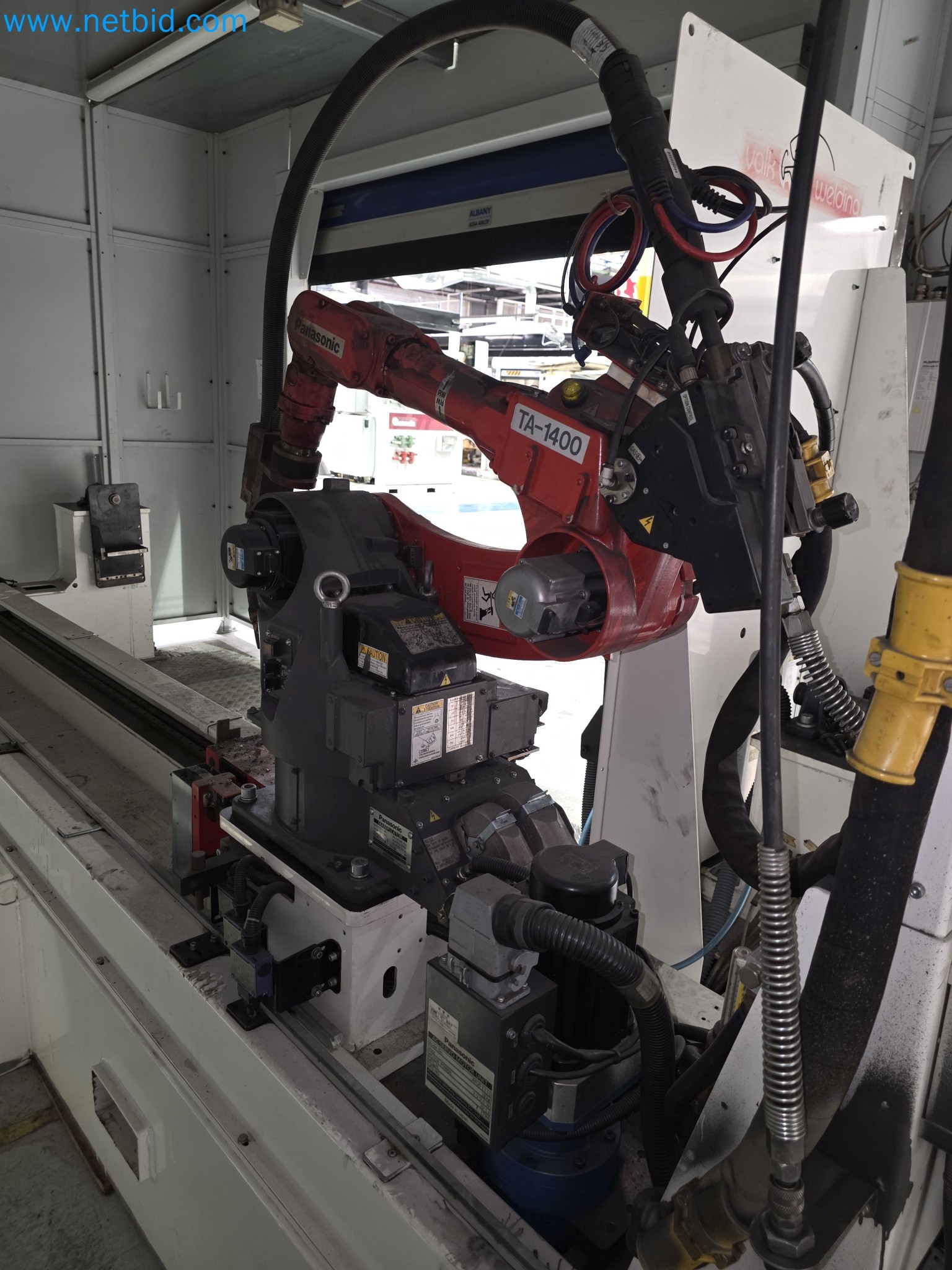 ¡Oportunidad Única!: Subasta de equipos y activos de la planta de producción de tubos de escape de Bosal Industrial Zaragoza SAU -20