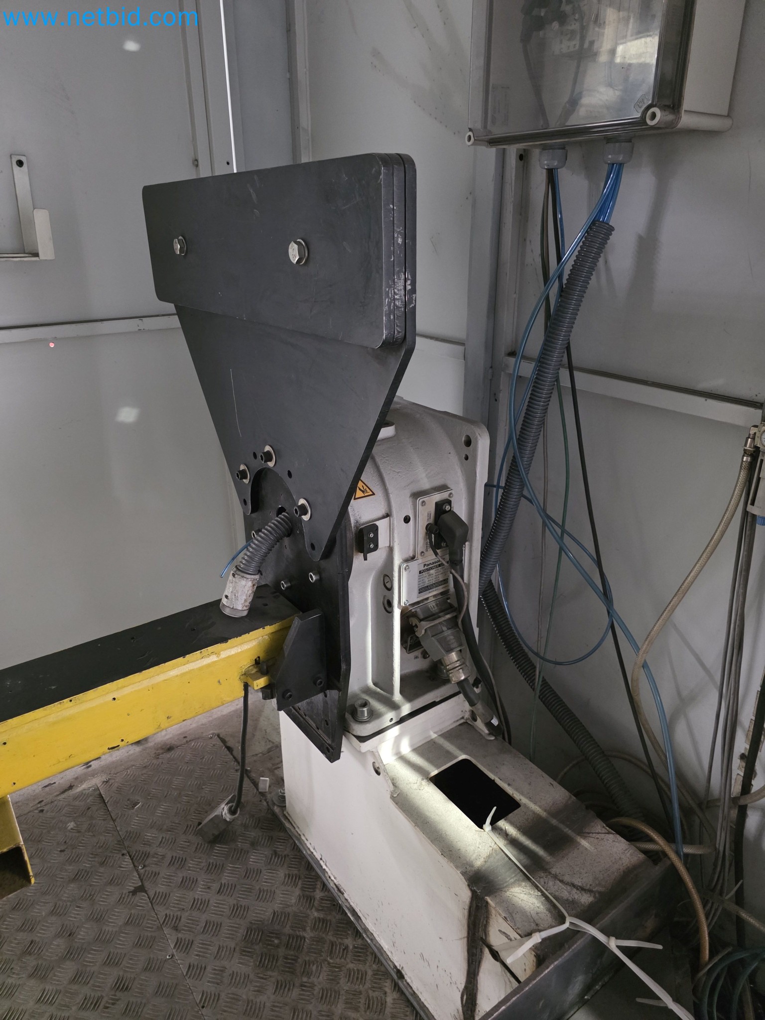 ¡Oportunidad Única!: Subasta de equipos y activos de la planta de producción de tubos de escape de Bosal Industrial Zaragoza SAU -23