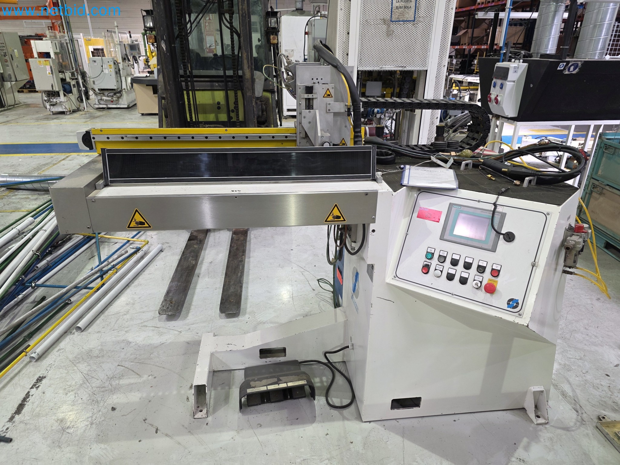 ¡Oportunidad Única!: Subasta de equipos y activos de la planta de producción de tubos de escape de Bosal Industrial Zaragoza SAU -2