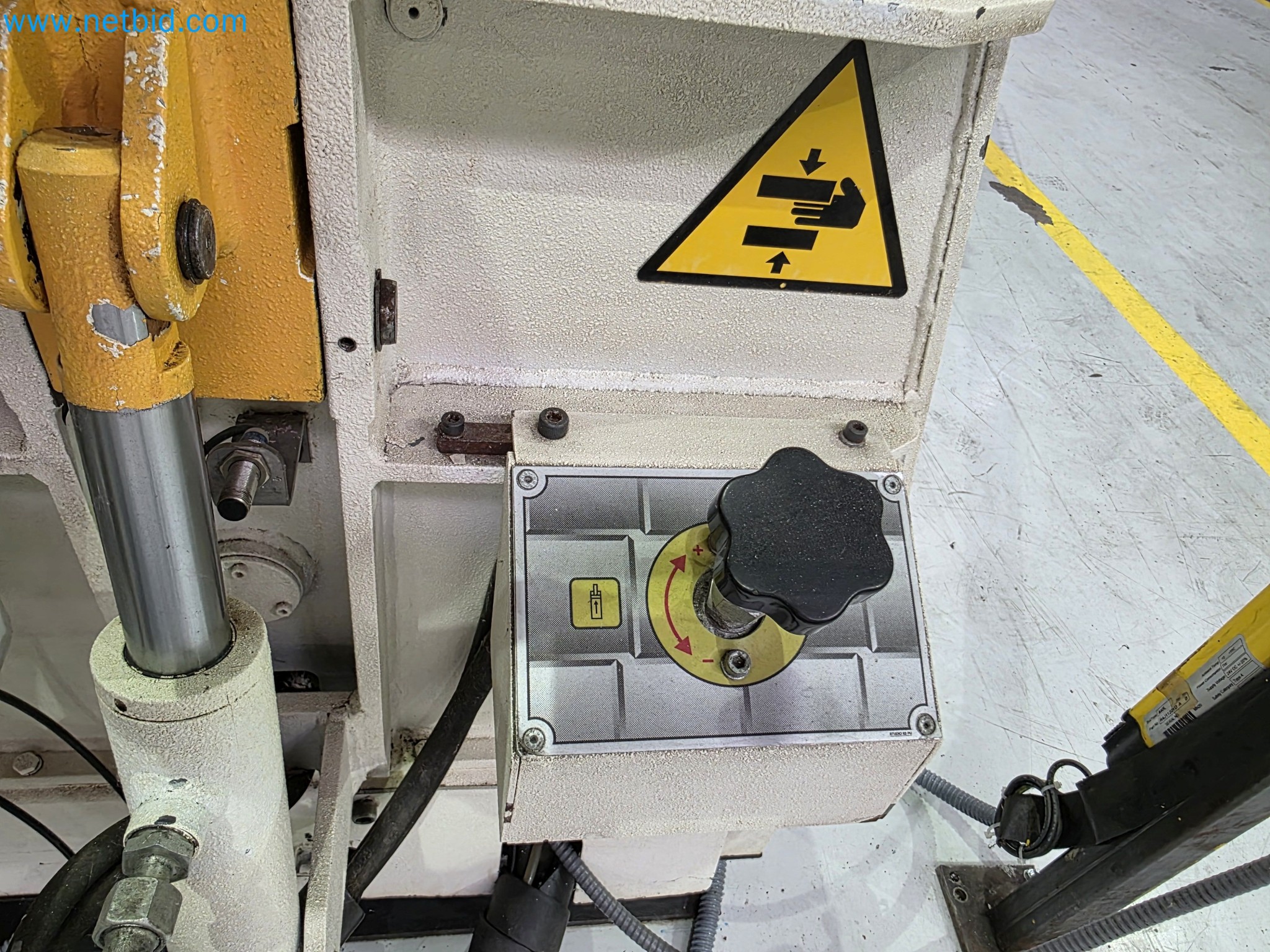 ¡Oportunidad Única!: Subasta de equipos y activos de la planta de producción de tubos de escape de Bosal Industrial Zaragoza SAU -10