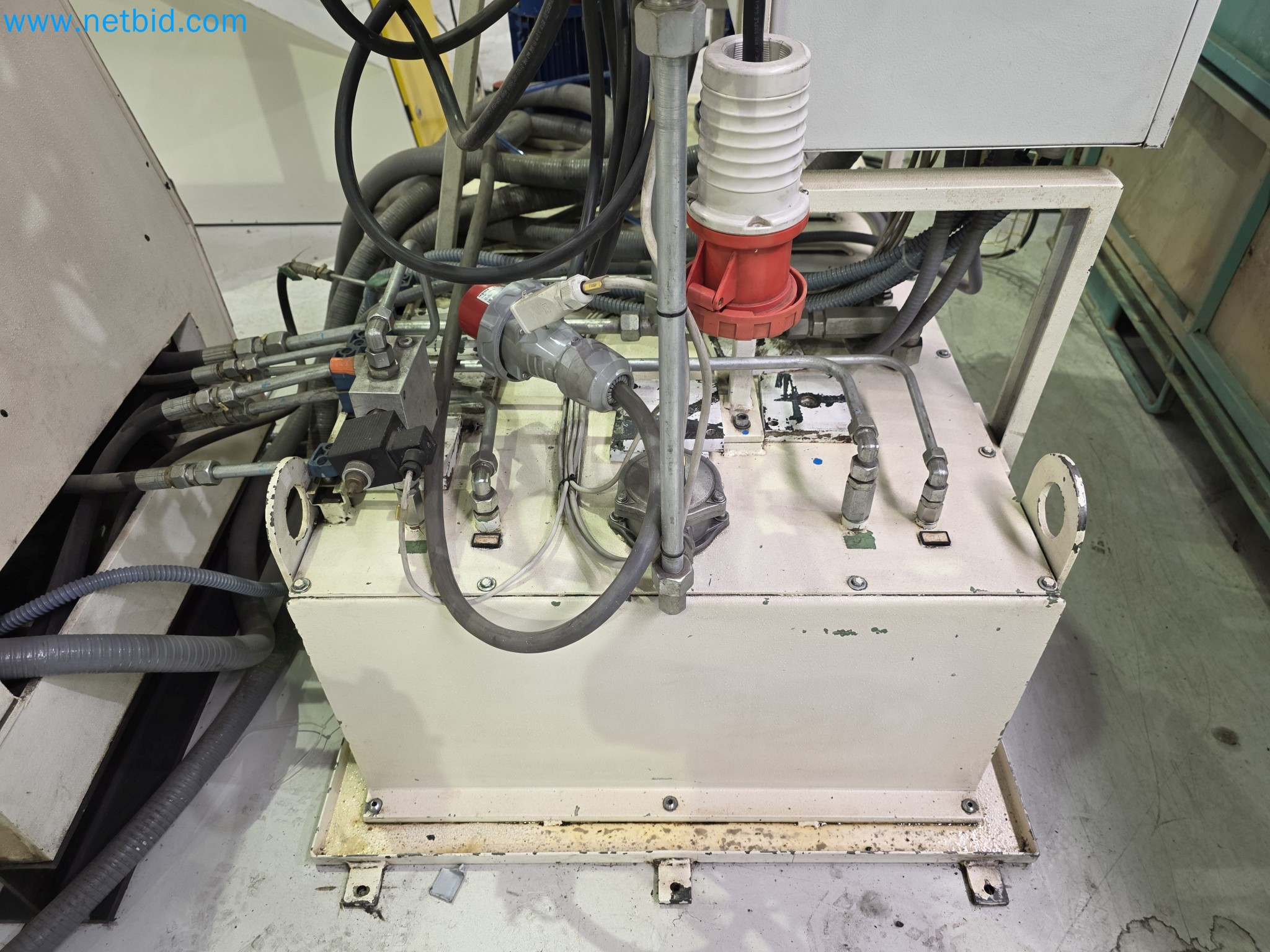 ¡Oportunidad Única!: Subasta de equipos y activos de la planta de producción de tubos de escape de Bosal Industrial Zaragoza SAU -18