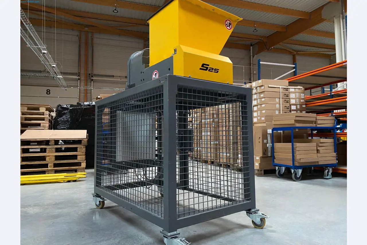 Niszczarka w Wielkiej Brytanii-4