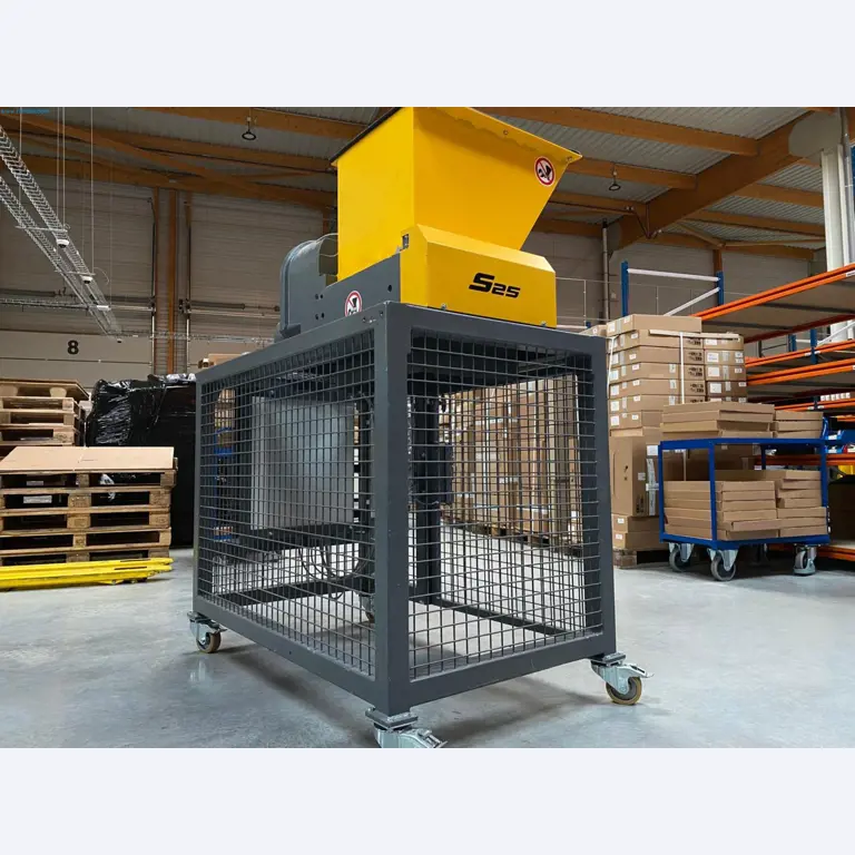 Niszczarka w Wielkiej Brytanii-4