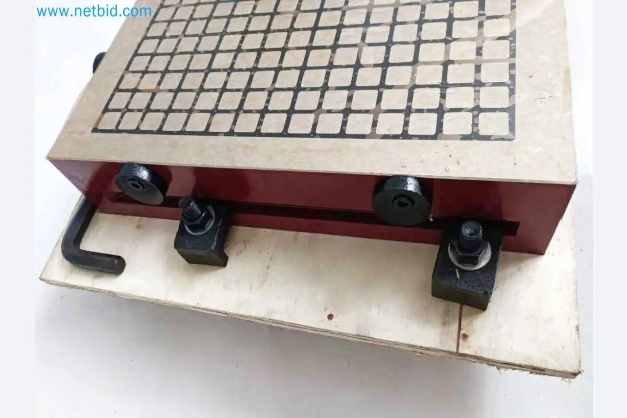 Machines et outils pour le travail du métal et du bois au Portugal-6