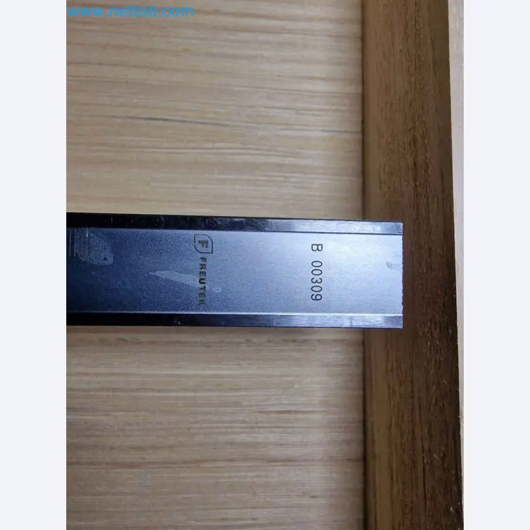 Maszyny i narzędzia do obróbki metalu i drewna w Portugalii-11