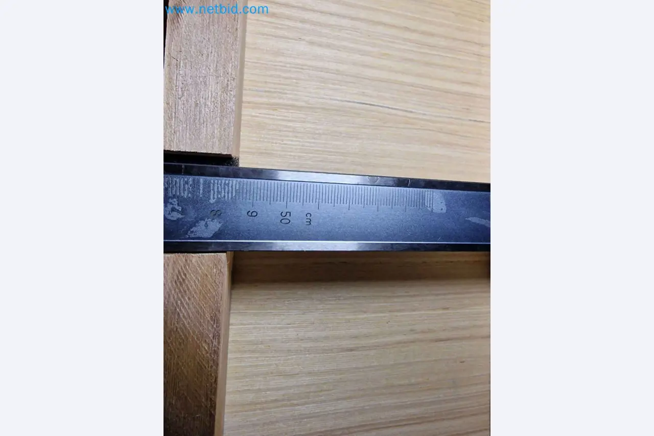 Maszyny i narzędzia do obróbki metalu i drewna w Portugalii-12