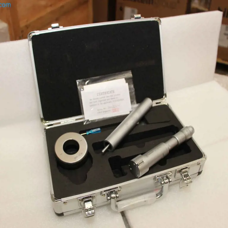 3-tockovni notranji mikrometer 30-40 x 0,05 mm FREUTEK SDM0062