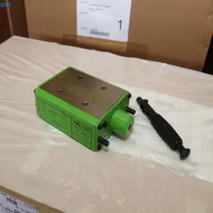 Magnetna miza 300 kg FREUTEK ATT0040