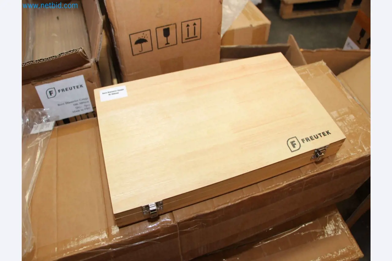 Machines et outils pour le travail du métal et du bois au Portugal-11