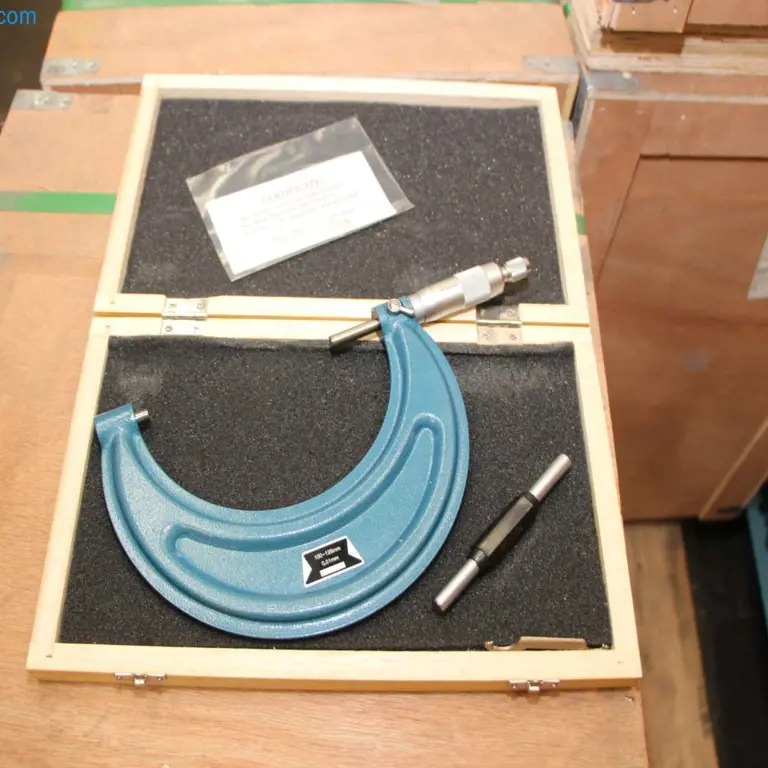 Zunanji mikrometer 100-125 mm x 0,01 FREUTEK SDM0053