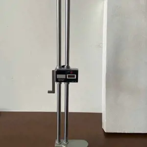 Dvopasovni digitalni merilniki višine - nerjavece jeklo 0-600 x 0,01 mm FREUTEK SDM0020