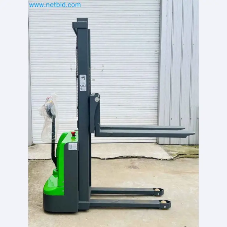 Machines et outils pour le travail du métal et du bois au Portugal-10