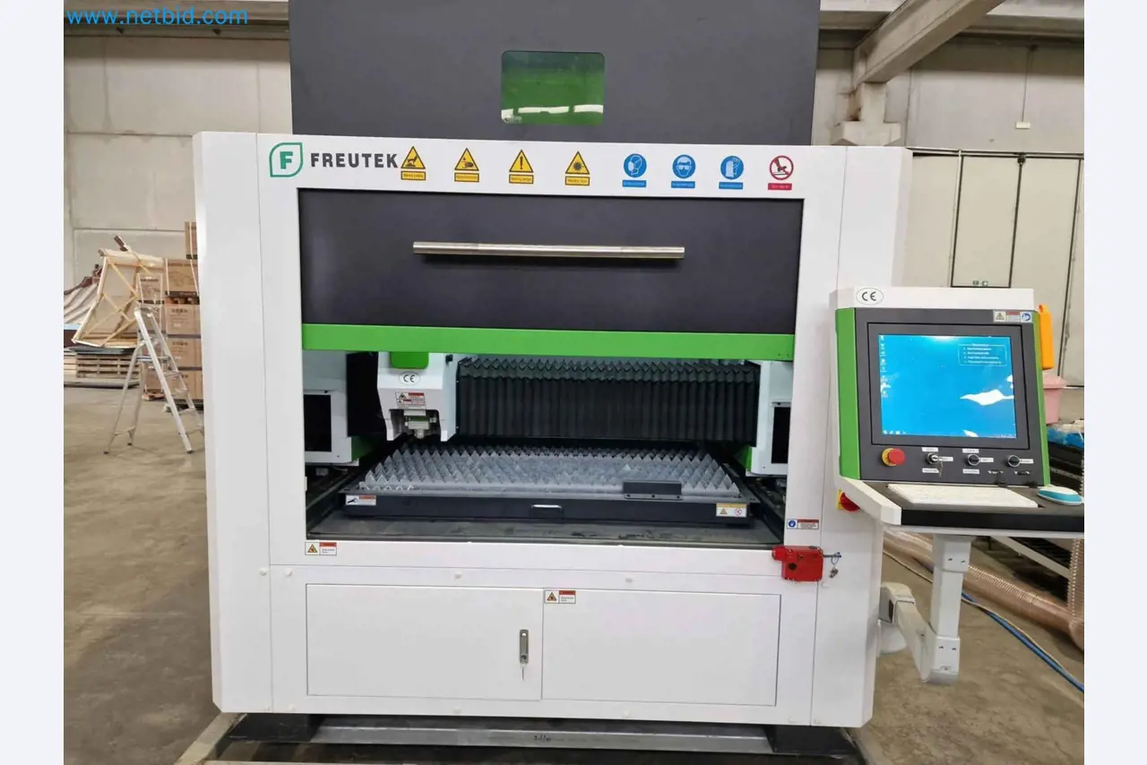 Machines et outils pour le travail du métal et du bois au Portugal-1