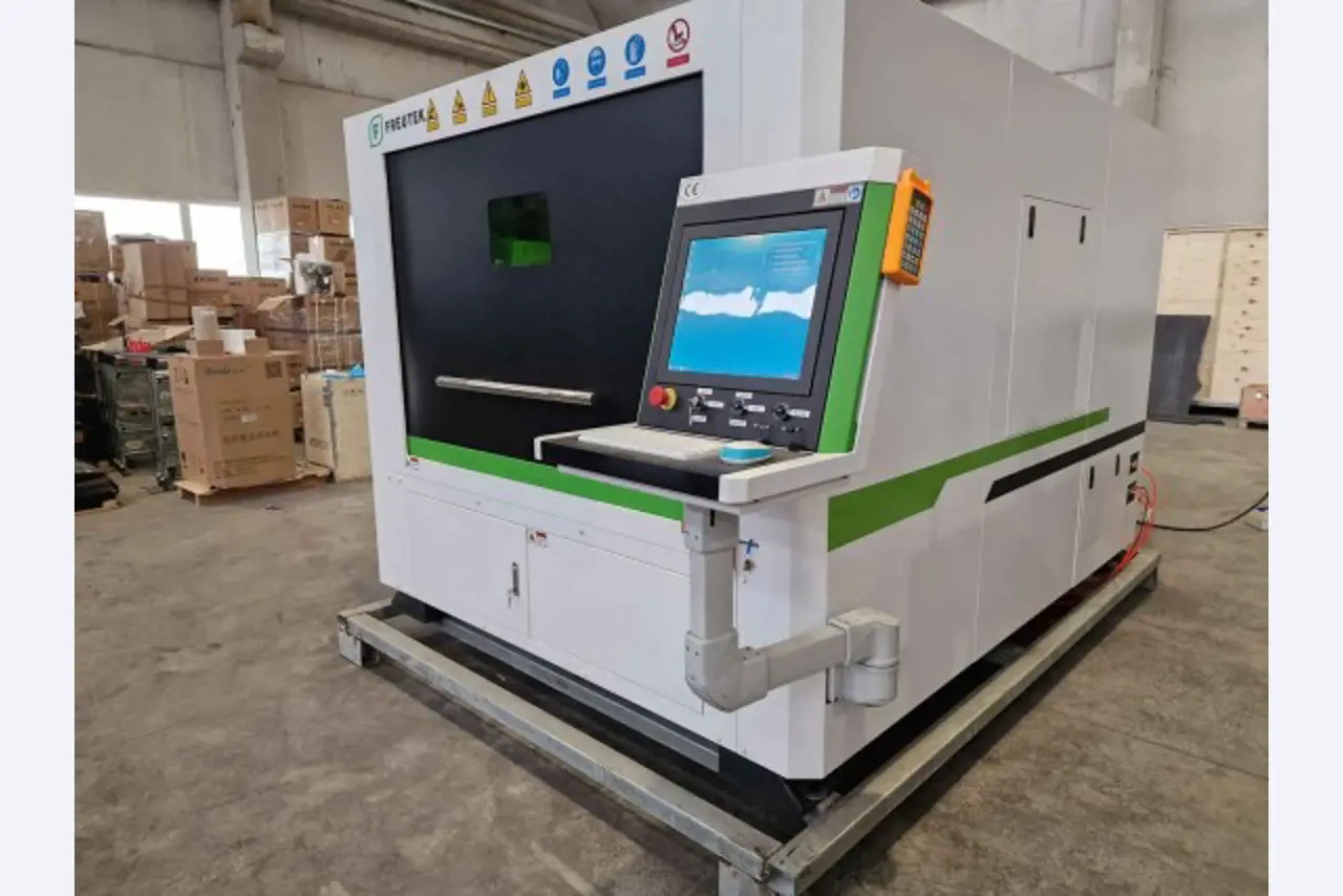 Machines et outils pour le travail du métal et du bois au Portugal-13