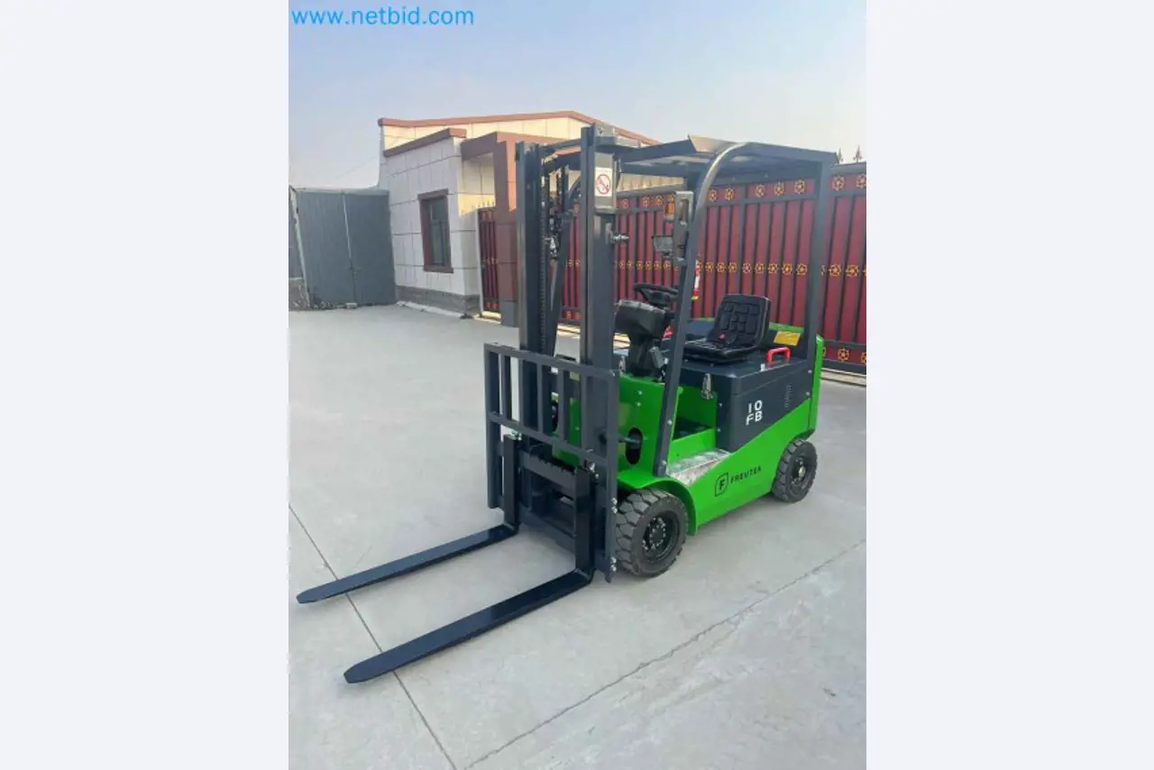 Machines et outils pour le travail du métal et du bois au Portugal-14