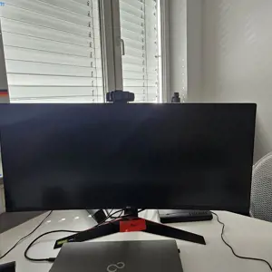 32"-Curved-Monitor