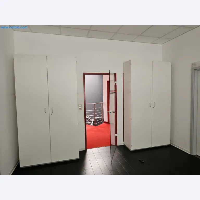 Betriebs- und Geschäftsausstattung-2