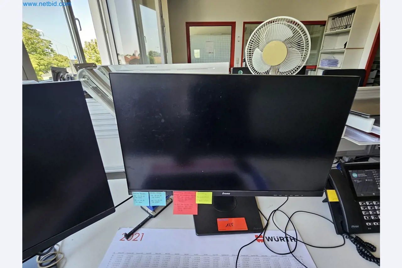 Machines de nettoyage, appareils et accessoires, actifs immobilisés et circulants et véhicules-1