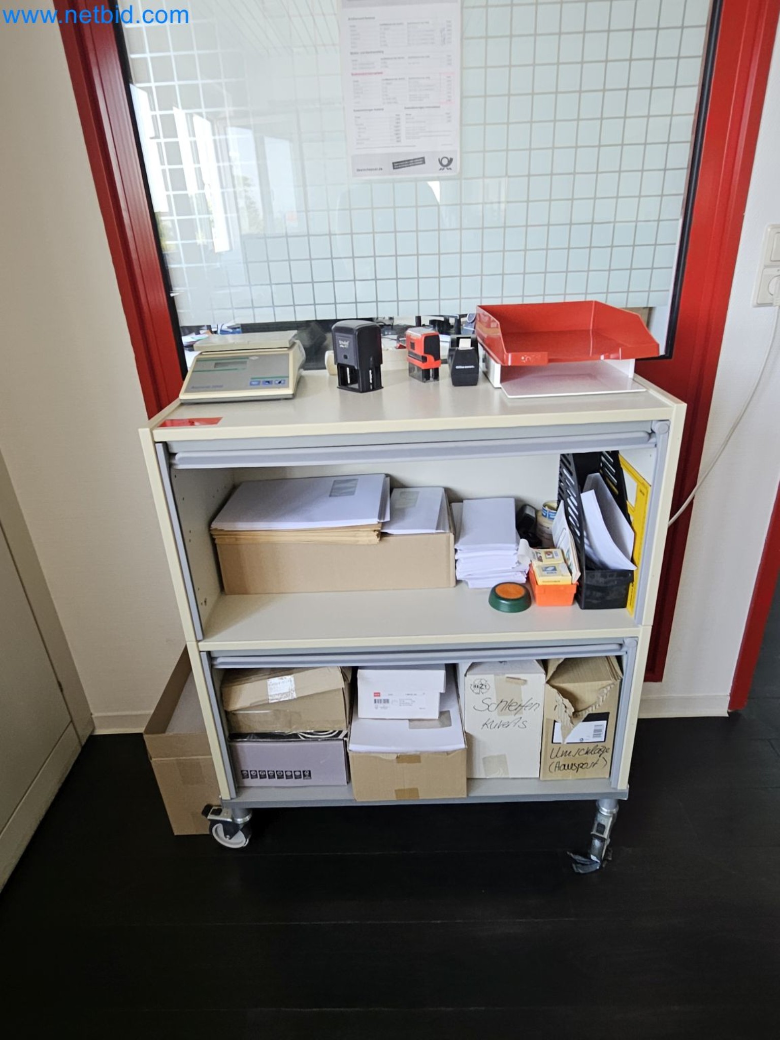 Betriebs- und Geschäftsausstattung-2