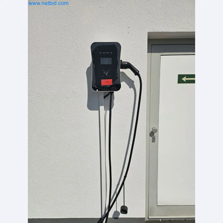 Betriebs- und Geschäftsausstattung-1