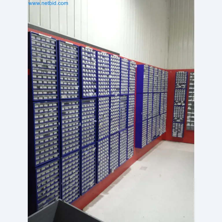 Stroji za čiščenje, oprema in pribor, osnovna in obratna sredstva ter vozila-1