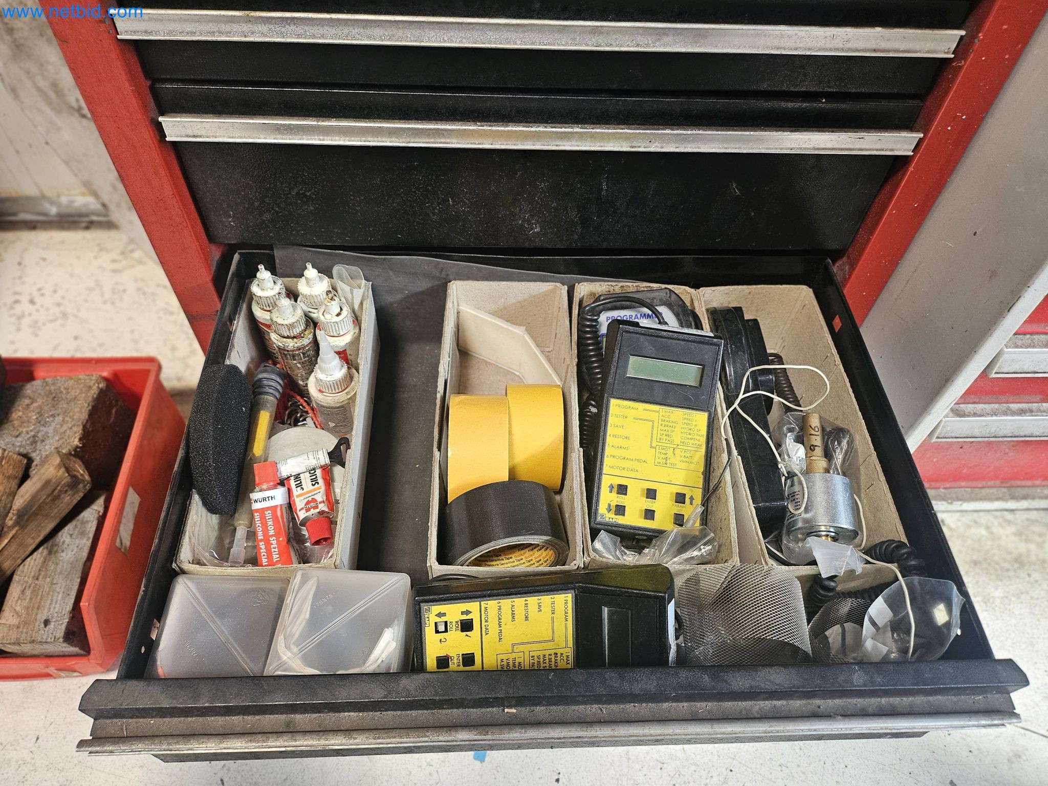 Equipamento operacional e de escritório-12