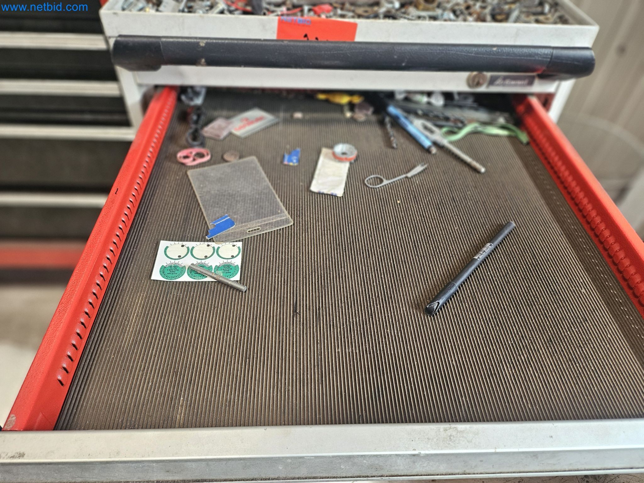 Equipamento operacional e de escritório-14