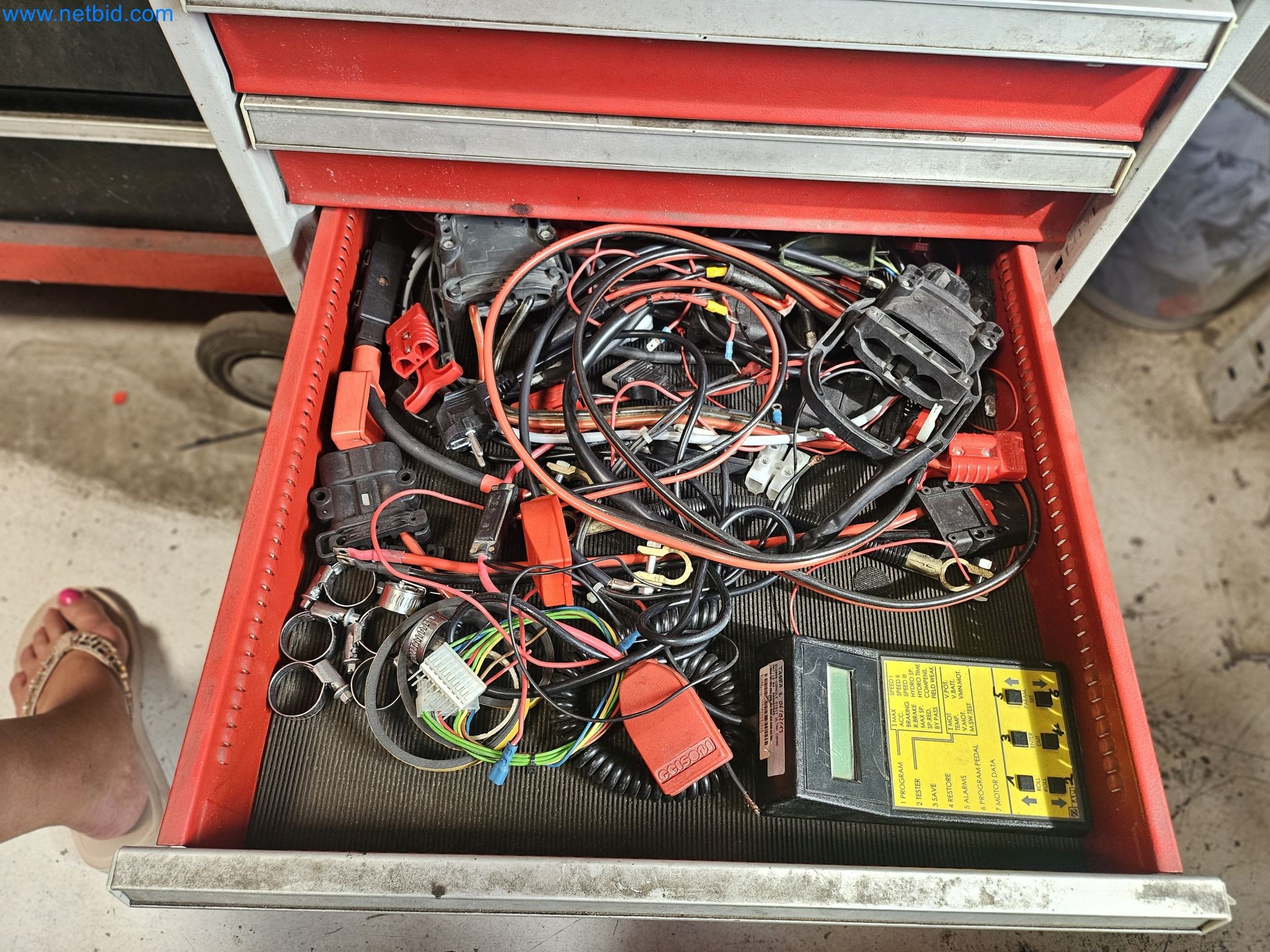 Equipamento operacional e de escritório-5