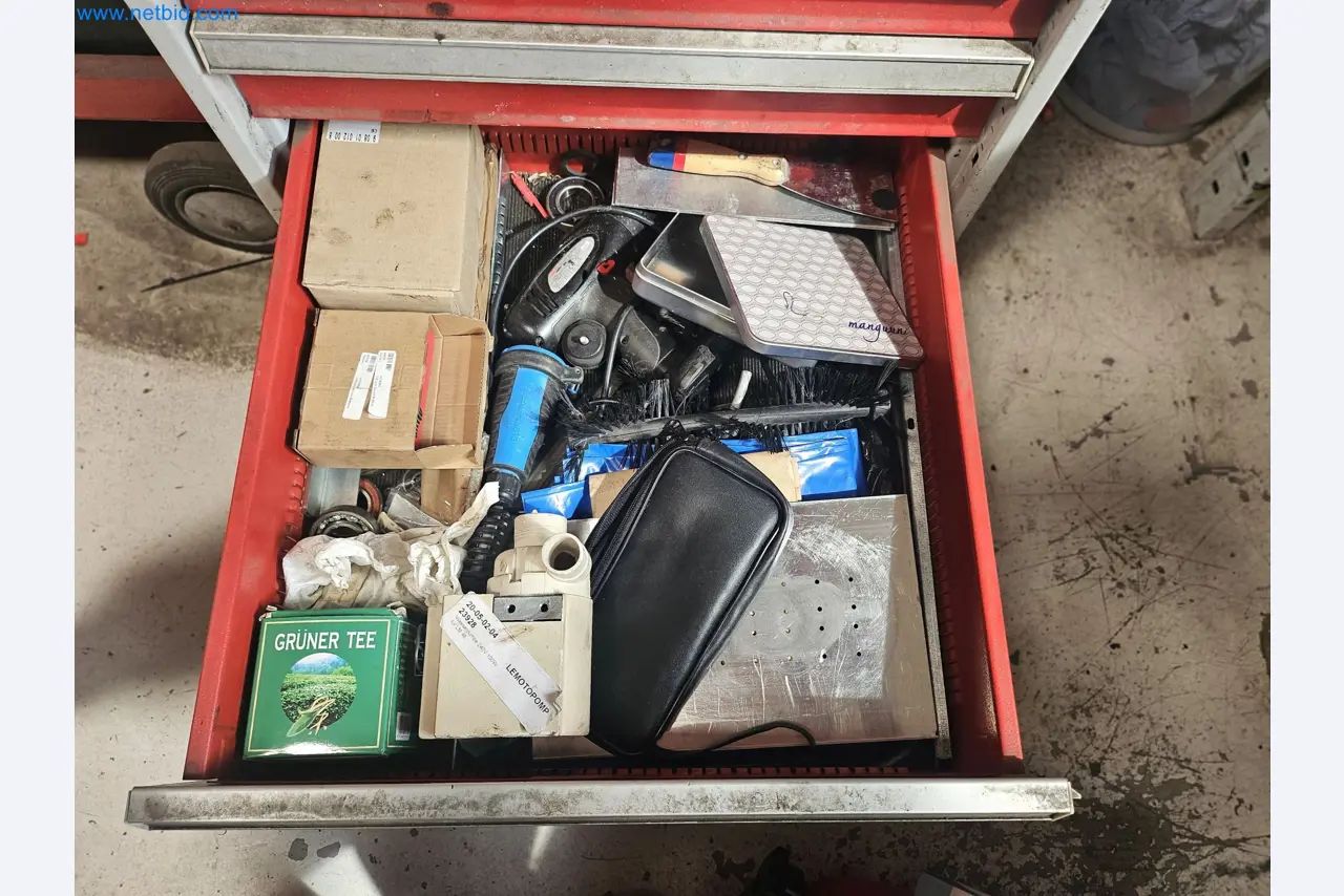 Betriebs- und Geschäftsausstattung-6
