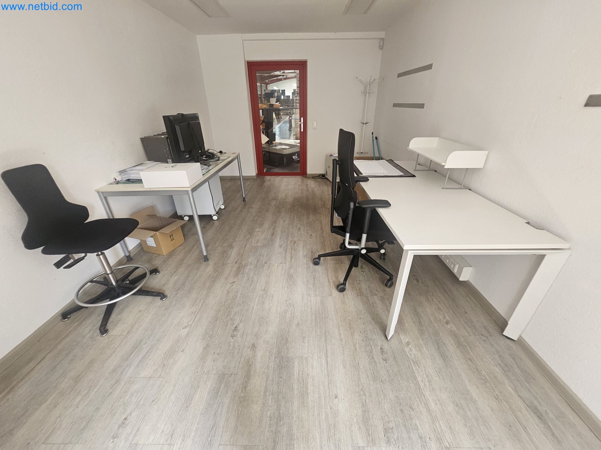 Máquinas, equipos y accesorios de limpieza, activos fijos y circulantes y vehículos-2