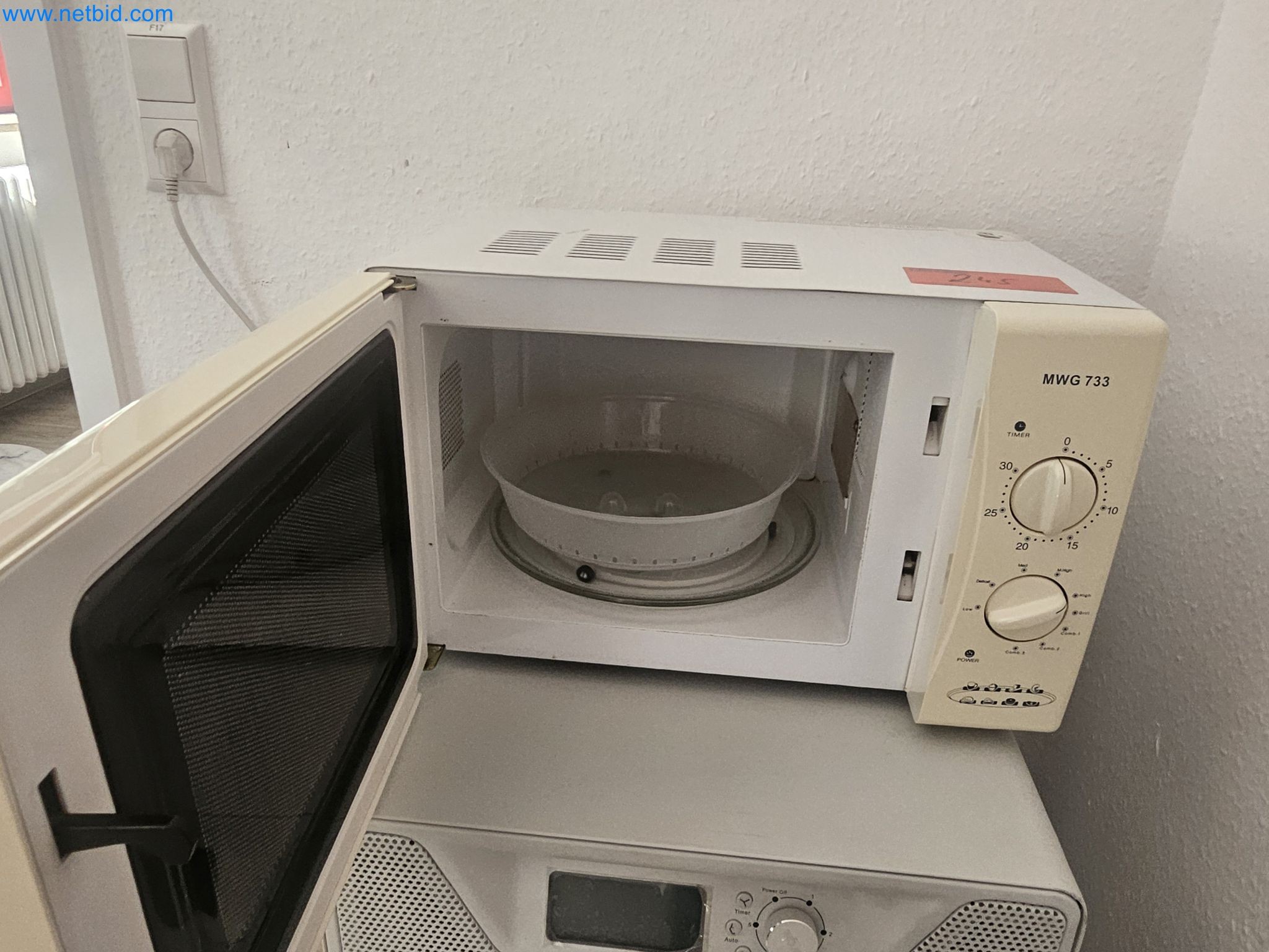 Betriebs- und Geschäftsausstattung-4