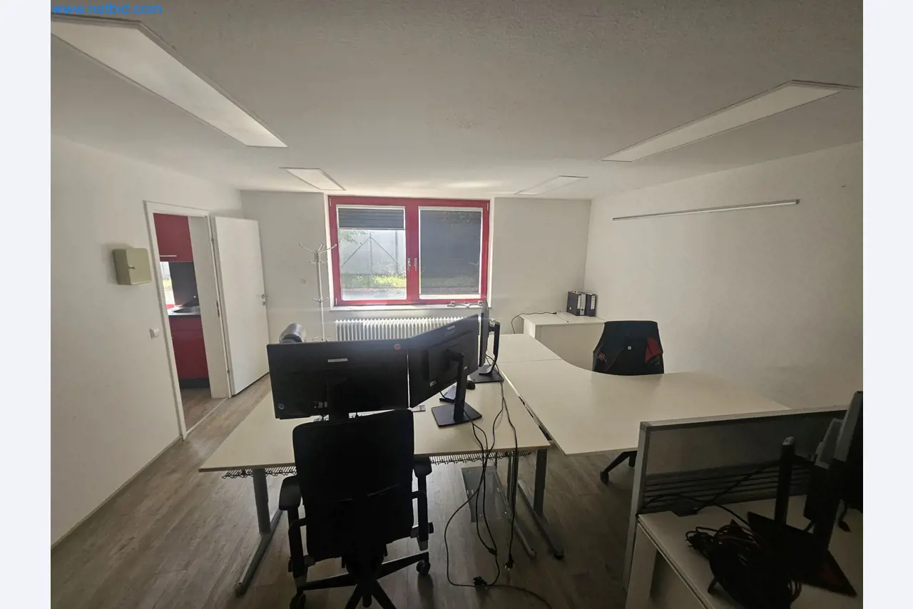 Máquinas, equipos y accesorios de limpieza, activos fijos y circulantes y vehículos-2