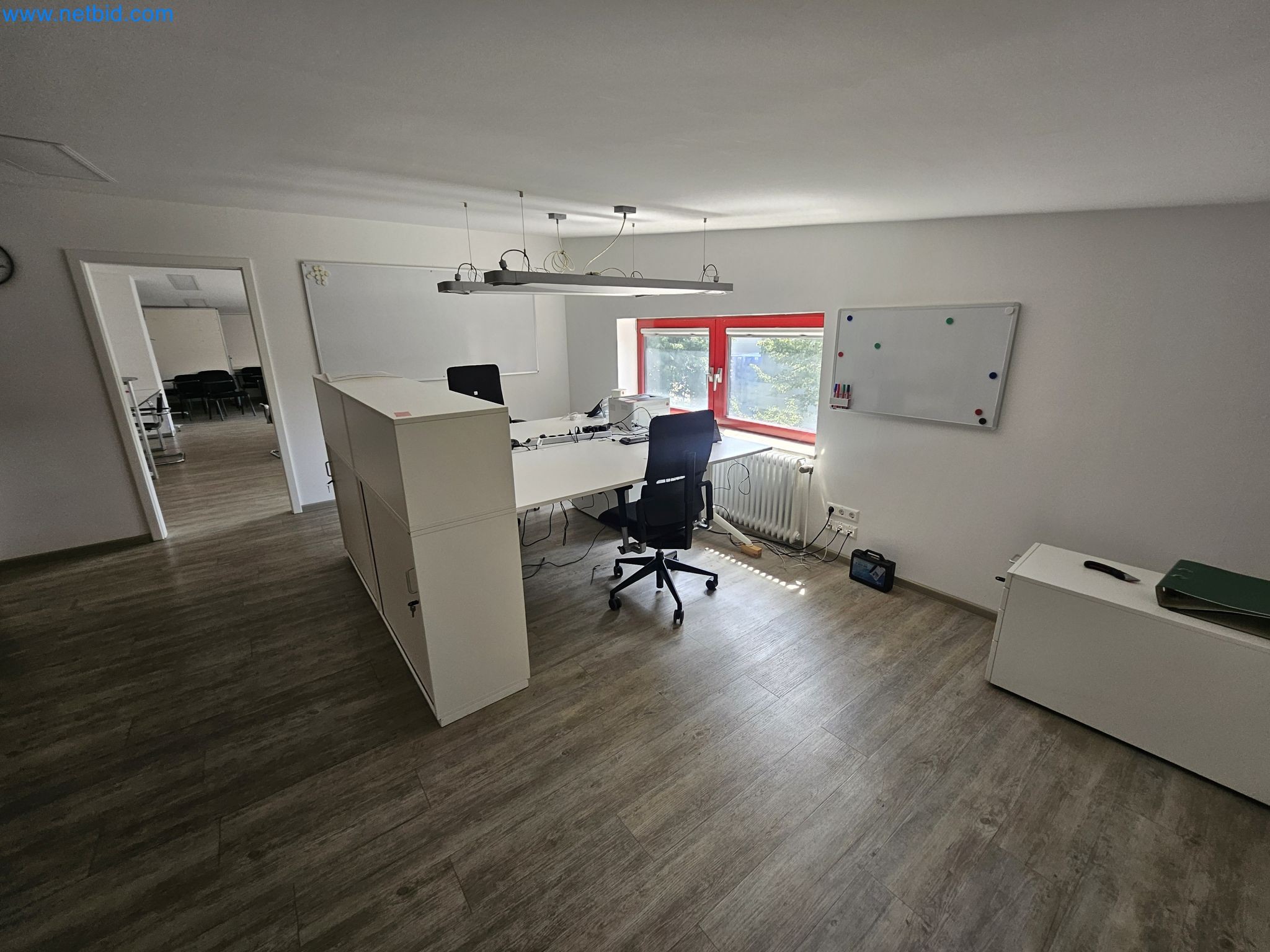 Máquinas, equipos y accesorios de limpieza, activos fijos y circulantes y vehículos-1