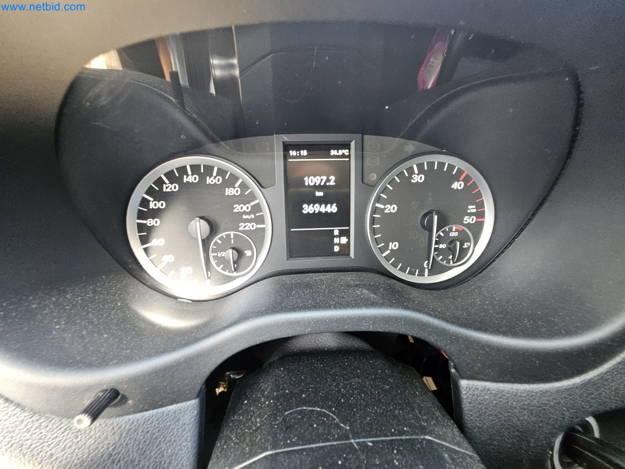 Maszyny czyszczące, sprzęt i akcesoria, środki trwałe i obrotowe oraz pojazdy-10