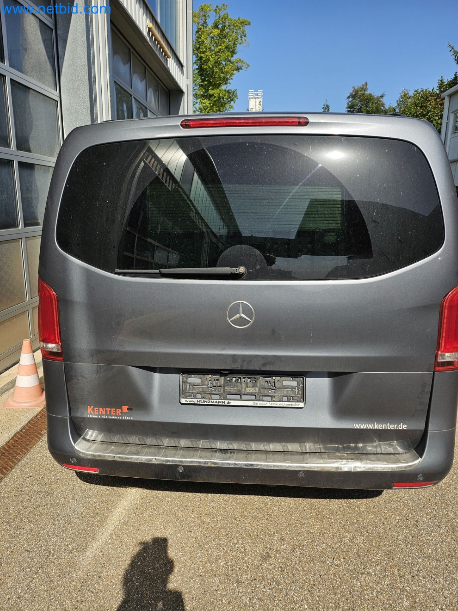 Maszyny czyszczące, sprzęt i akcesoria, środki trwałe i obrotowe oraz pojazdy-5