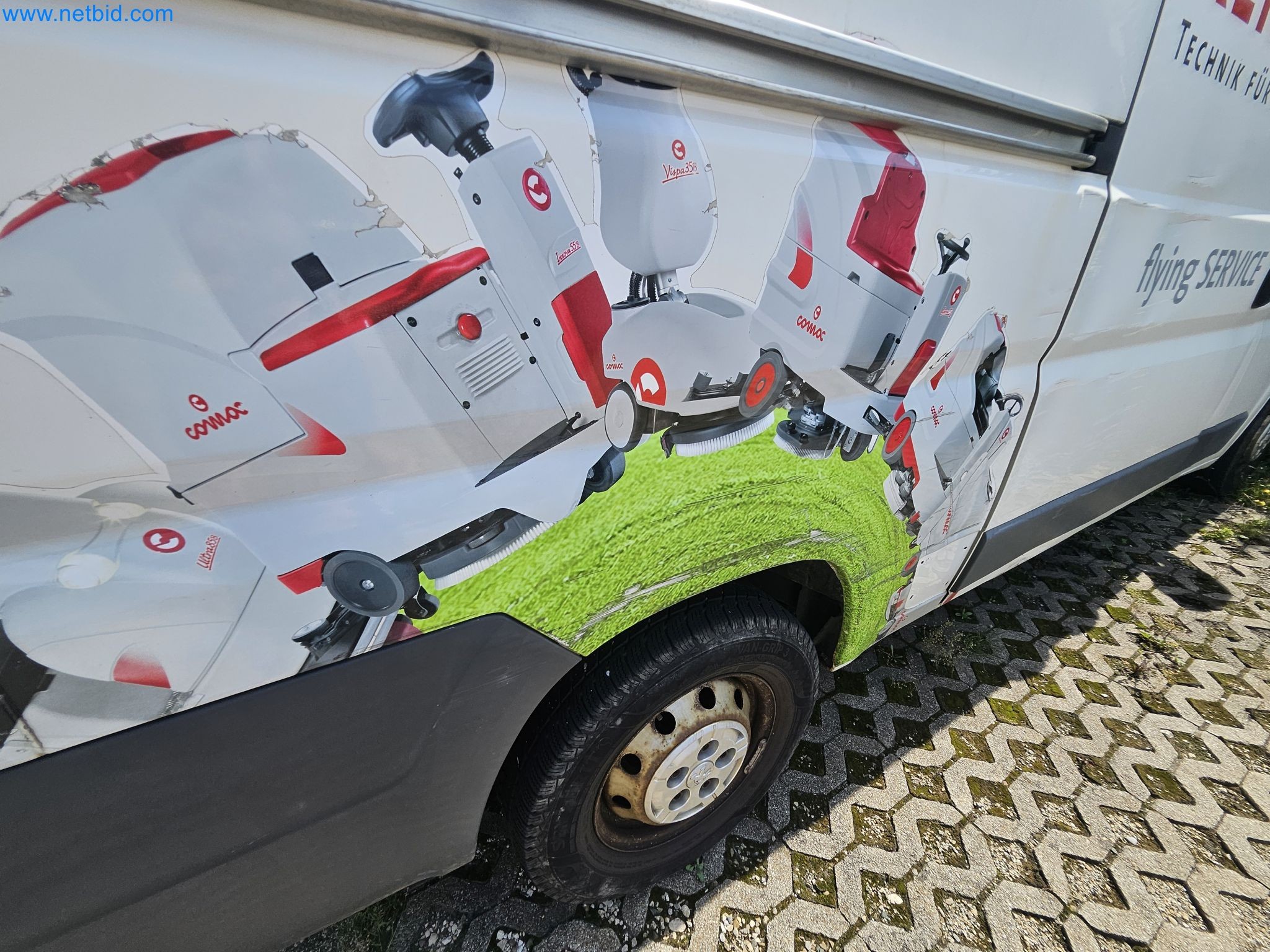 Stroji za čiščenje, oprema in pribor, osnovna in obratna sredstva ter vozila-3