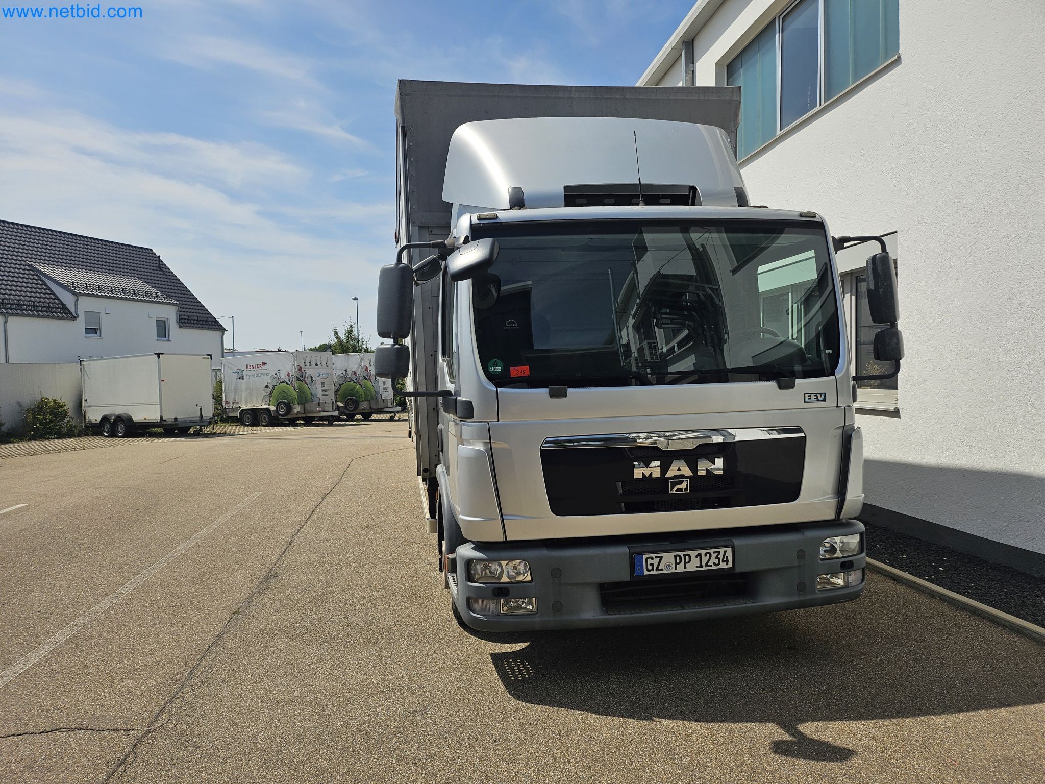 Reinigungsmaschinen, Geräte und Zubehör, Anlage- und Umlaufvermögen sowie Fahrzeuge-1