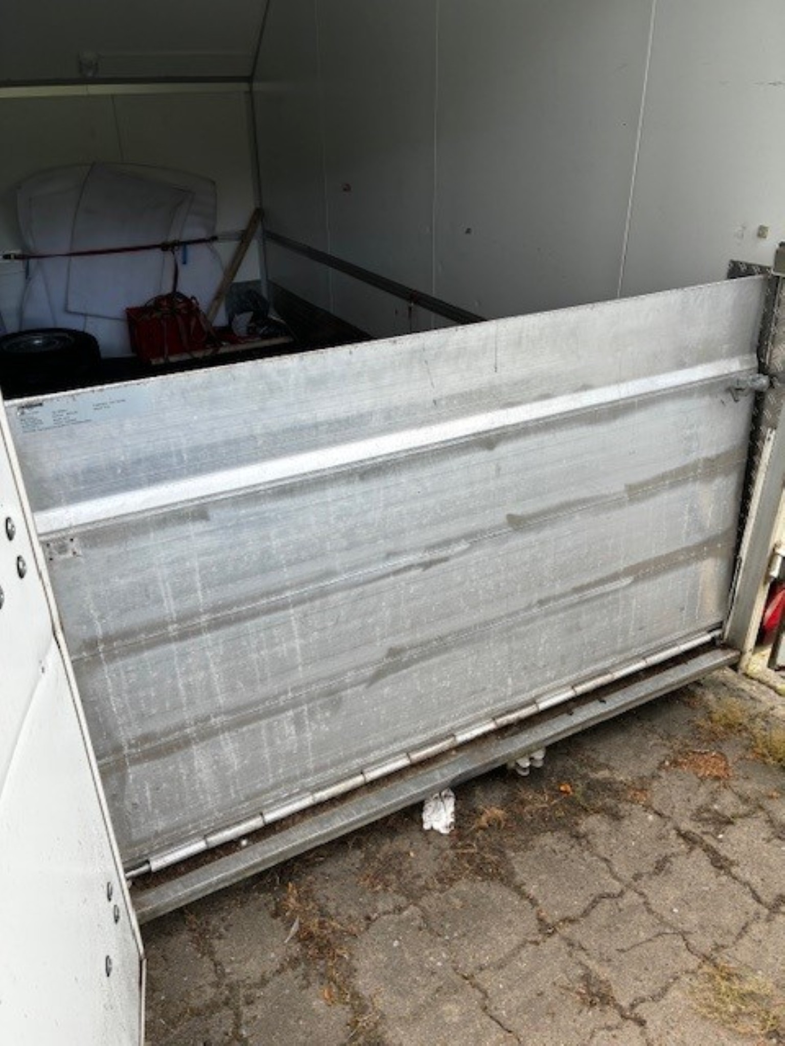 Reinigungsmaschinen, Geräte und Zubehör, Anlage- und Umlaufvermögen sowie Fahrzeuge-4