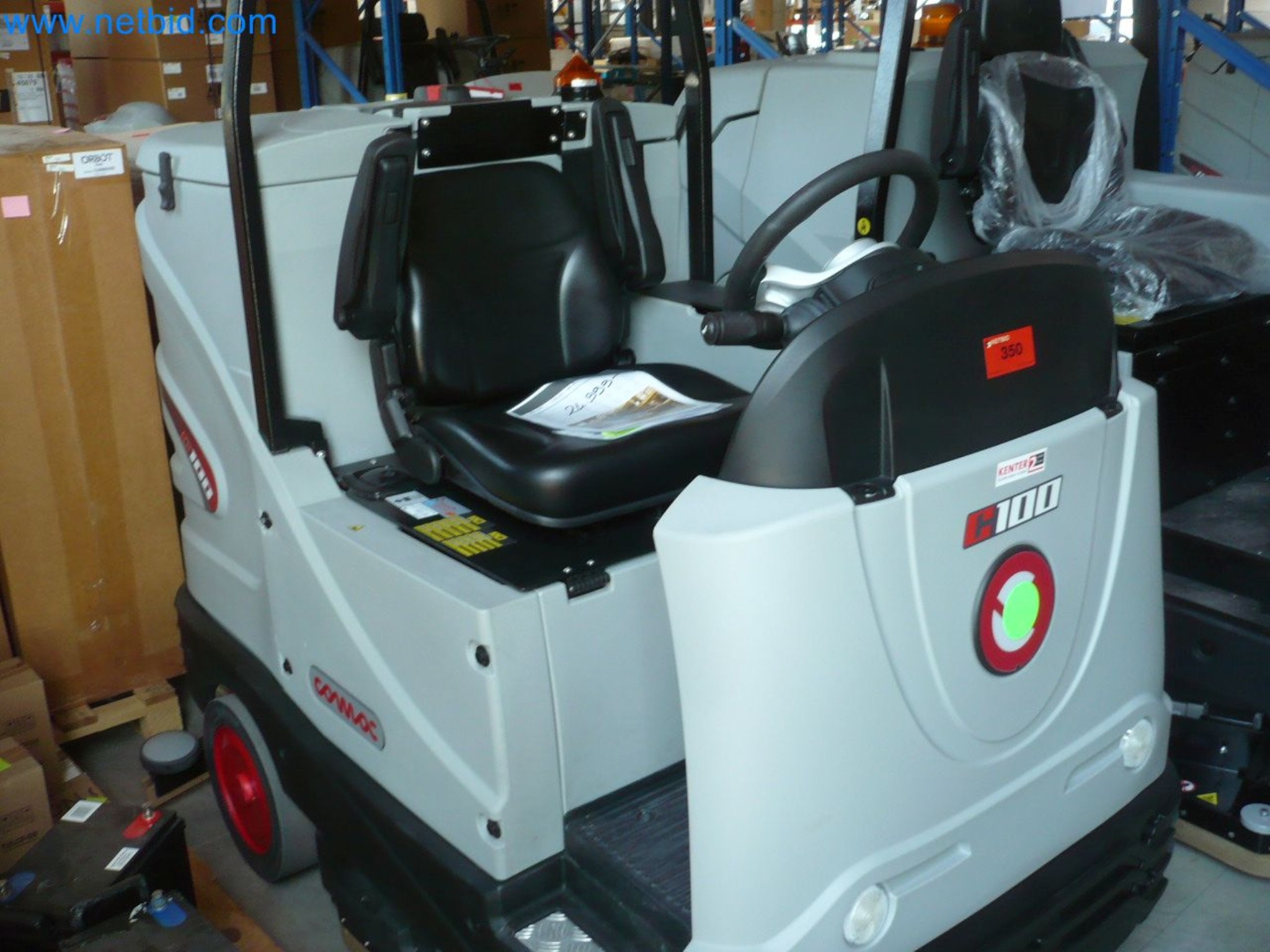 Machines de nettoyage, appareils et accessoires, actifs immobilisés et circulants et véhicules-1