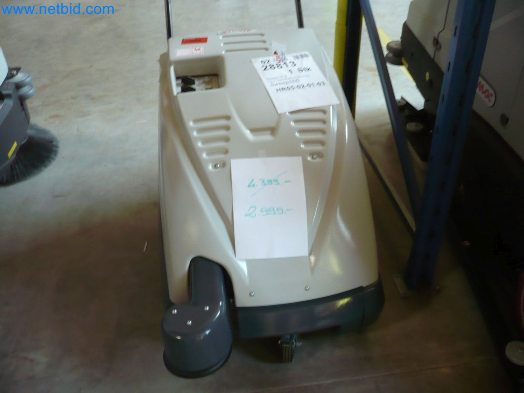 Stroji za čiščenje, oprema in pribor, osnovna in obratna sredstva ter vozila-1