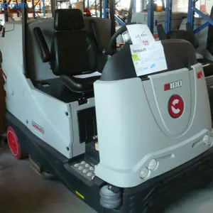 Natte schrobmachine Comac C120