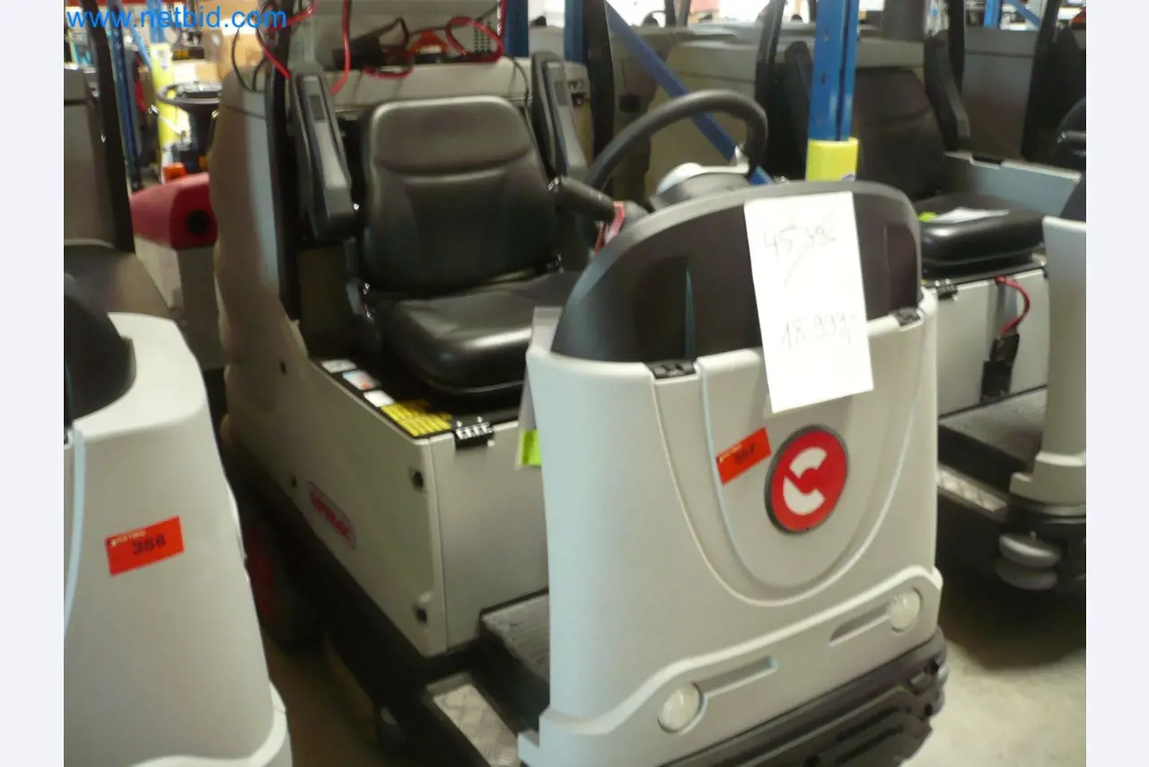 Reinigungsmaschinen, Geräte und Zubehör, Anlage- und Umlaufvermögen sowie Fahrzeuge-1