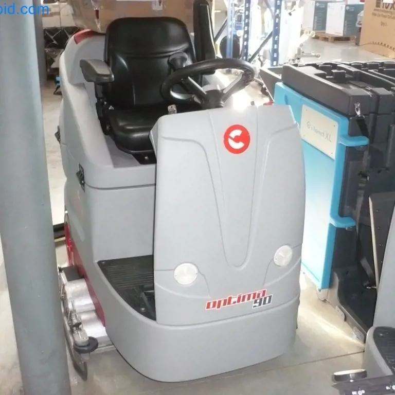 Nassschrubbautomatutomat Comac Optima 90S